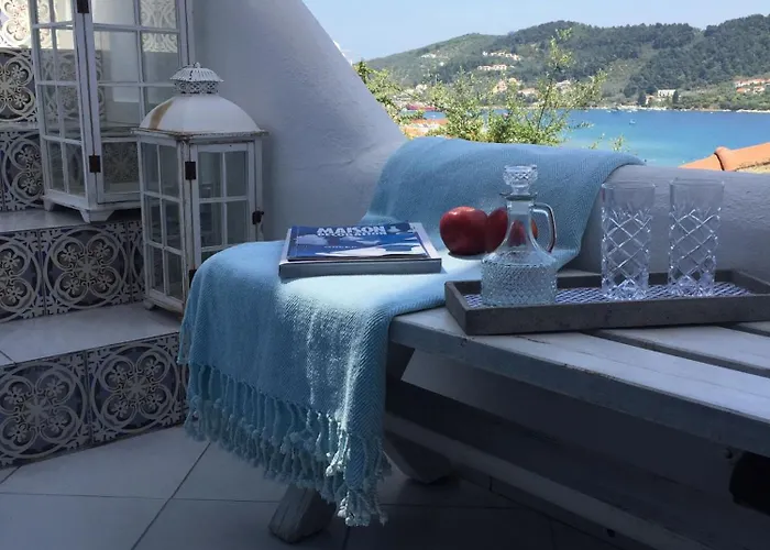 Oikies Skiathos